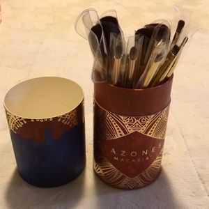 Macaria beauty Sazones 12 piece makeup brush set